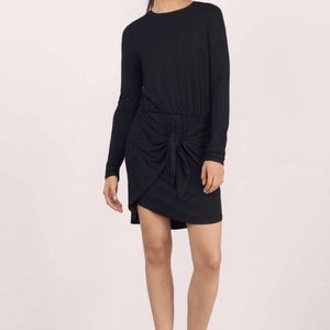 Tobi Knee-Length Black Knotted Dress